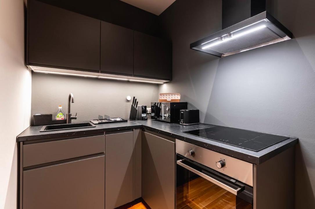 Authentic Apartment Next To Schwedenplatz เวียนนา ภายนอก รูปภาพ