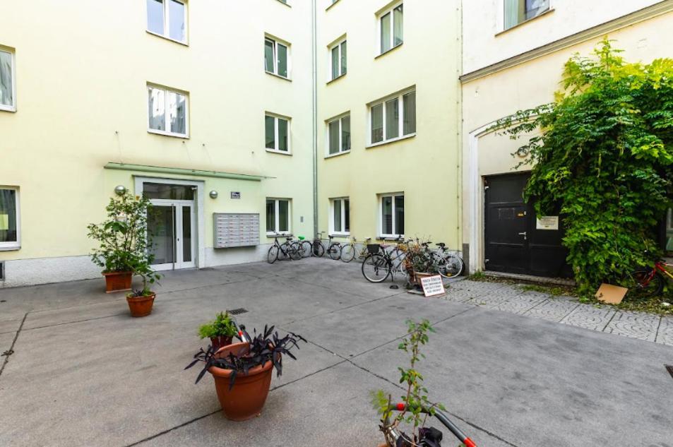 Authentic Apartment Next To Schwedenplatz เวียนนา ภายนอก รูปภาพ