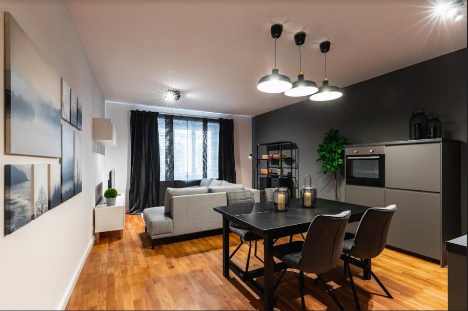 Authentic Apartment Next To Schwedenplatz เวียนนา ภายนอก รูปภาพ